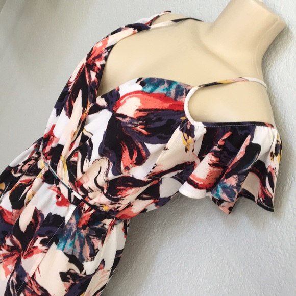 🦋 Bar III Floral Print Maxi Dress - Picture 7 of 8